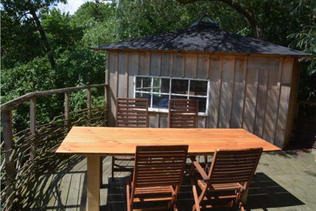 Treehouse Frühstückspension